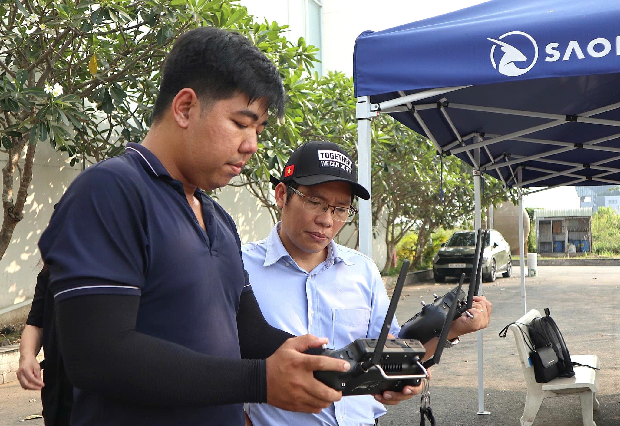 SINH VIÊN HỌC VIỆN HÀNG KHÔNG VIỆT NAM BƯỚC VÀO CUỘC ĐUA LÀM CHỦ UAV