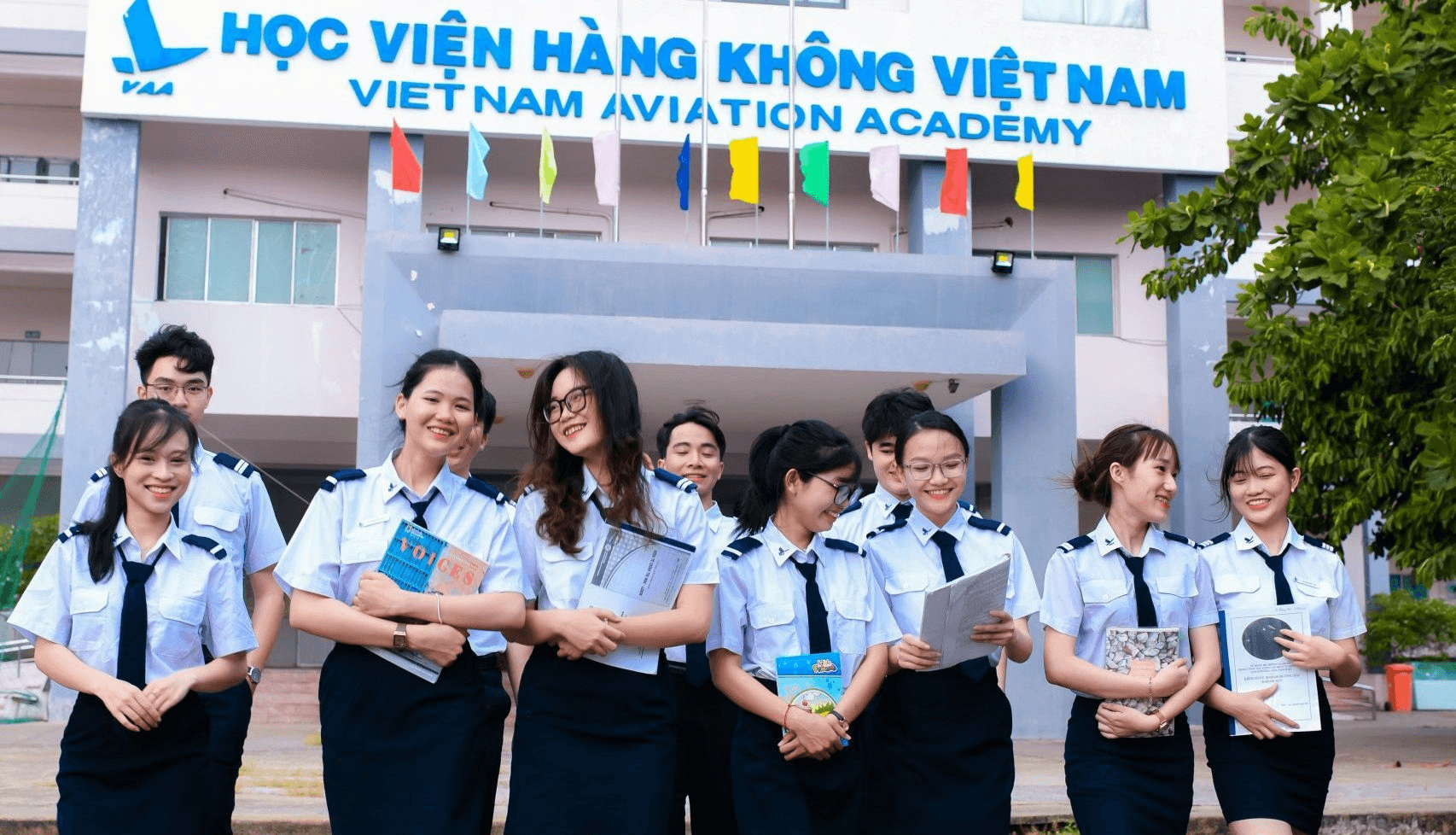 THÔNG BÁO VỀ LỊCH NGHỈ LỄ QUỐC KHÁNH 02/9 VÀ VIỆC TẠM NGỪNG THANH TOÁN TRỰC TUYẾN TRÊN TRANG SINH VIÊN